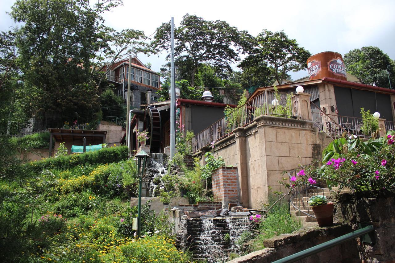The Hobbit La Comarca Hotel Nueva San Salvador Zewnętrze zdjęcie